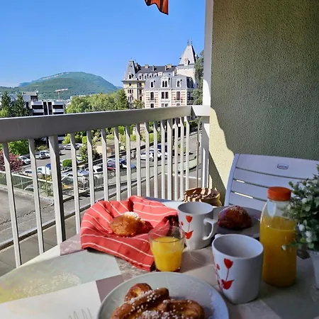Cosy Vue Sur Les Montagnes * Aix-les-Bains